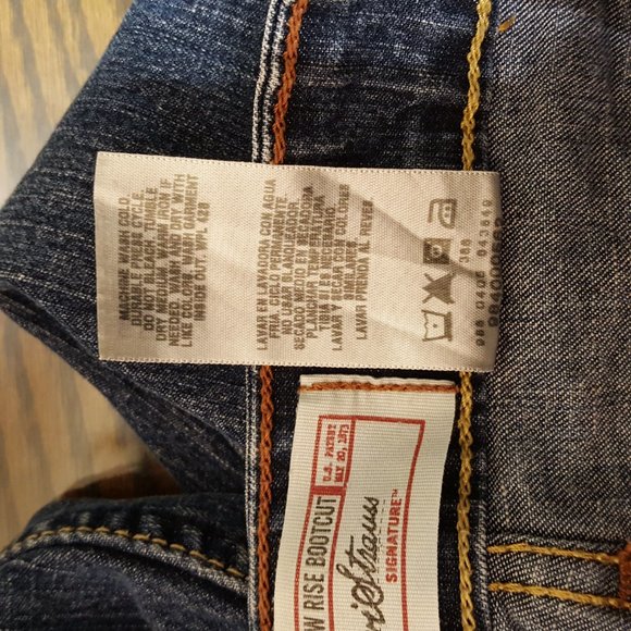 Levi's Signature Stretch Low Rise Boot Cut Size 12 Med - Picture 12 of 13